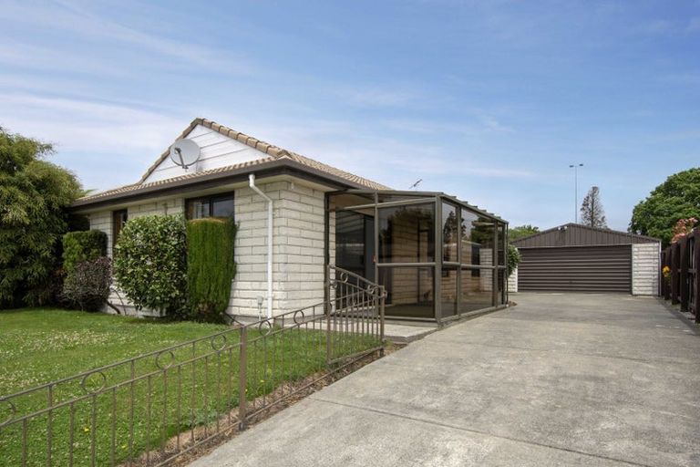 Photo of property in 1/46 Shannon Place, Belfast, Christchurch, 8051