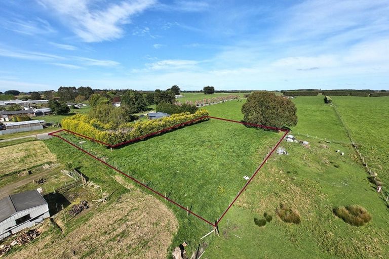 Photo of property in 4 Robertson Street, Woodlands, Invercargill, 9871