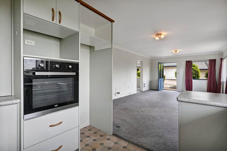 Photo of property in 4/32 Mill Road, Lower Vogeltown, New Plymouth, 4310