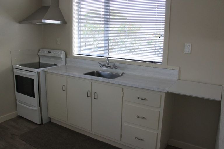 Photo of property in 2/237 Queens Drive, Windsor, Invercargill, 9810