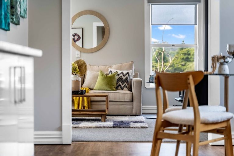 Photo of property in 19 Lawrence Crescent, Hillpark, Auckland, 2102