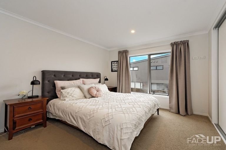 Photo of property in 43 Mapou Road, Hobsonville, Auckland, 0616