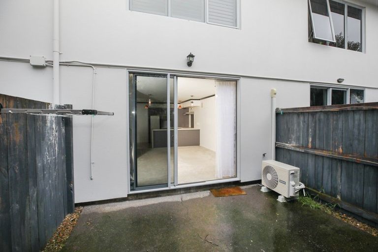 Photo of property in 9h Denver Place, Hamilton East, Hamilton, 3216