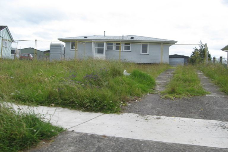 Photo of property in 72 Heyford Close, Mangere, Auckland, 2022