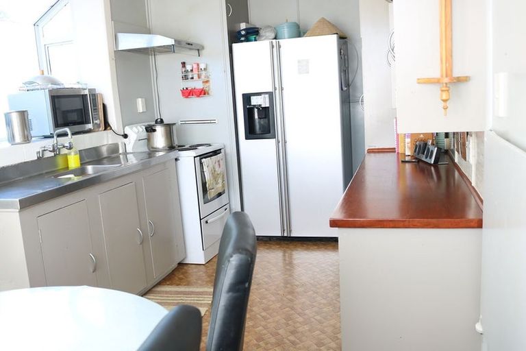 Photo of property in 24 Palmer Crescent, Silverstream, Upper Hutt, 5019