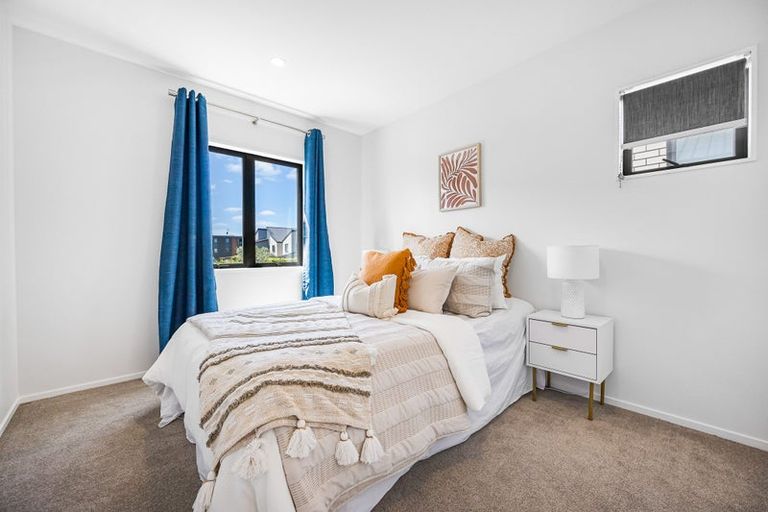 Photo of property in 6 Desalt Drive, Hobsonville, Auckland, 0616