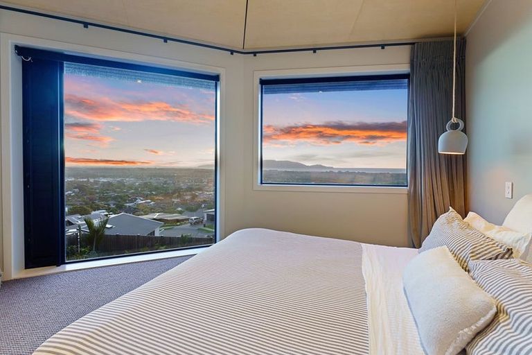 Photo of property in 14 Wilson Way, Waikanae, 5036