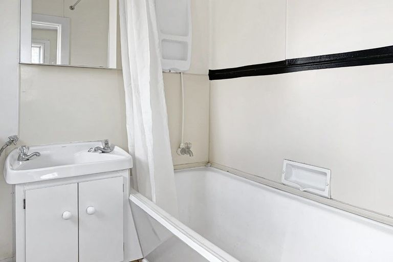 Photo of property in 17 Queens Road, Elgin, Gisborne, 4010