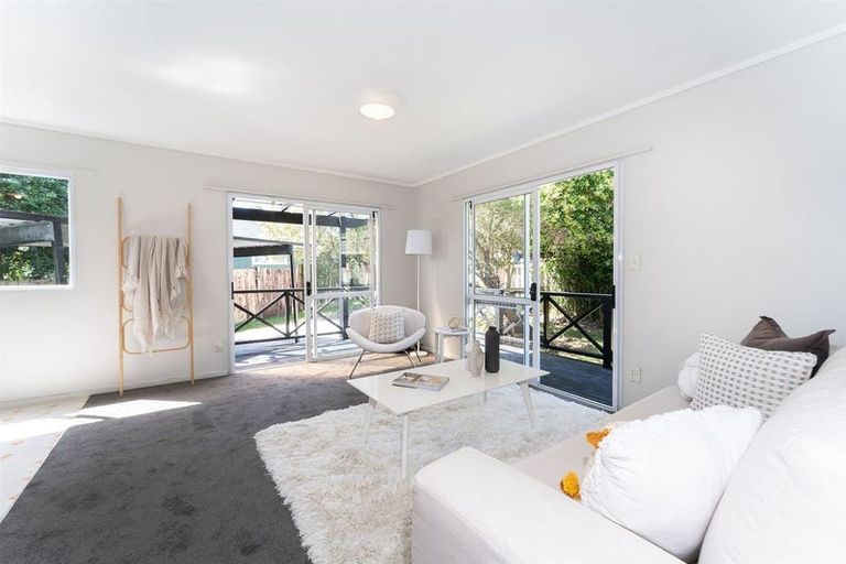 Photo of property in 22a Lyford Crescent, Sunnynook, Auckland, 0620