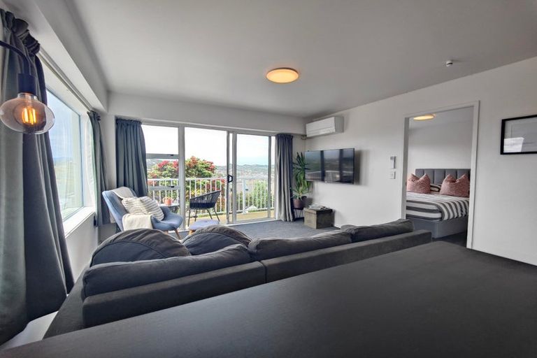 Photo of property in 4/32 Akaroa Drive, Maupuia, Wellington, 6022
