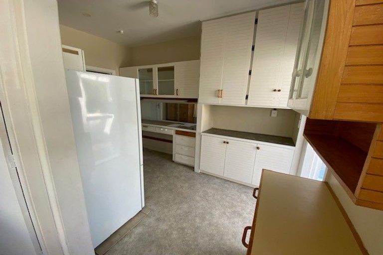 Photo of property in 72 Kahu Road, Fendalton, Christchurch, 8041