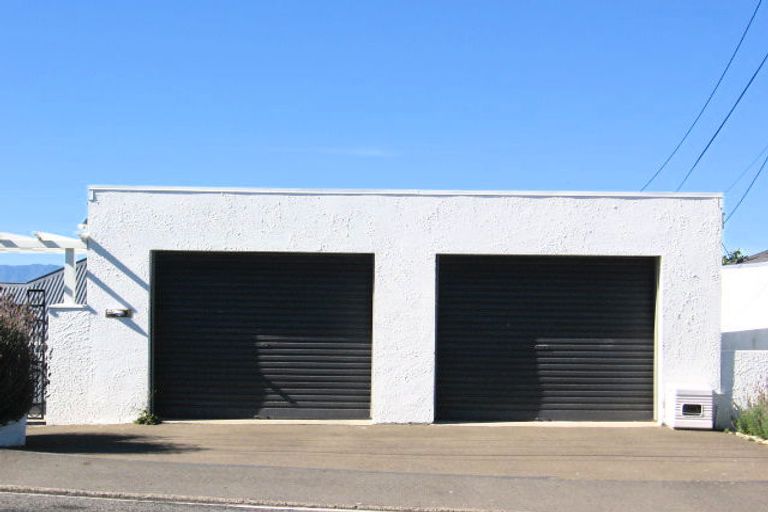 Photo of property in 41 Waru Street, Khandallah, Wellington, 6035