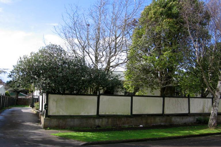Photo of property in 20 Humphries Place, Awapuni, Palmerston North, 4412