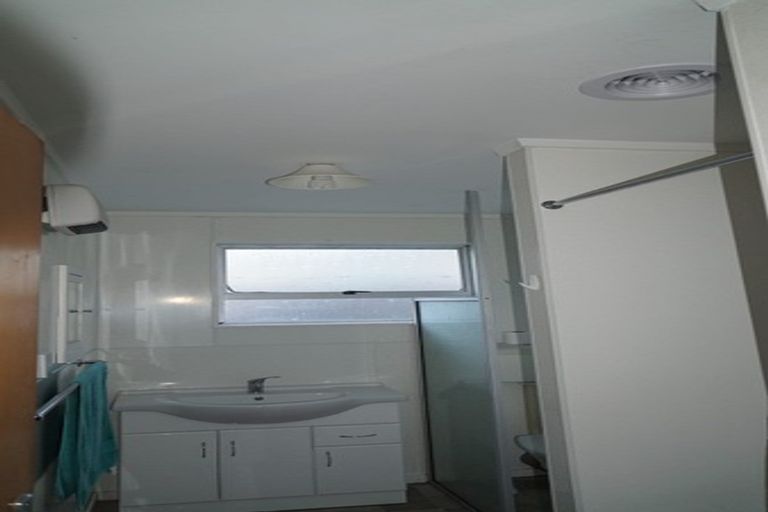 Photo of property in 32 Landsdowne Terrace, Cashmere, Christchurch, 8022