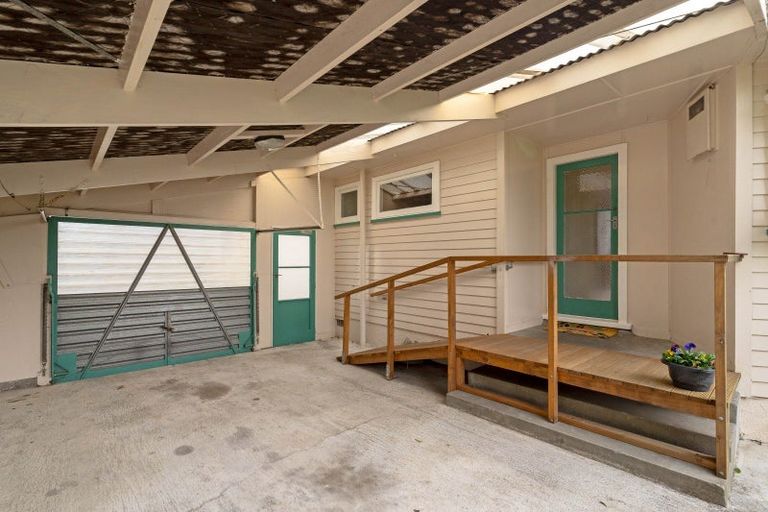 Photo of property in 1 East Street, Greytown, 5712