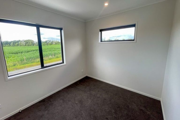 Photo of property in 14 Washer Road, Omata, New Plymouth, 4374
