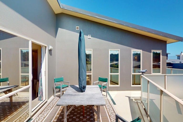 Photo of property in 51 Kent Avenue, Waitarere Beach, Levin, 5510