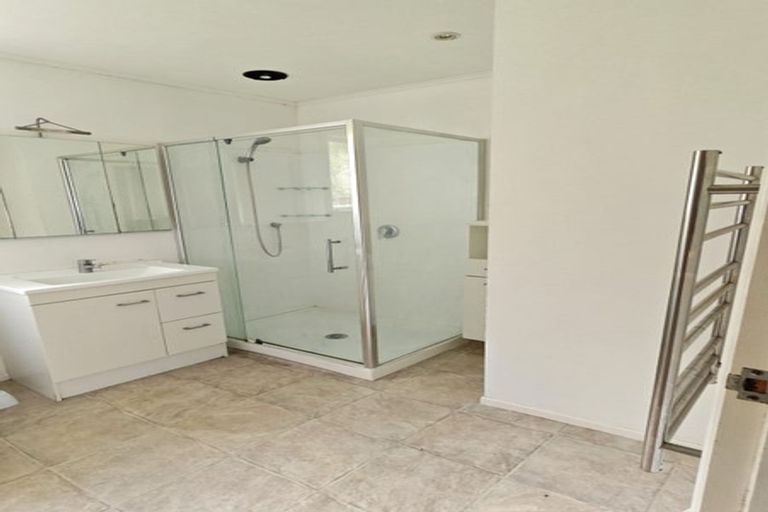 Photo of property in 38 Cutler Street, New Lynn, Auckland, 0600