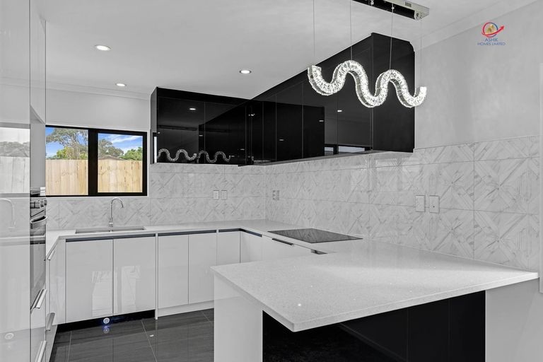 Photo of property in 10 Kivell Close, Mangere East, Auckland, 2024