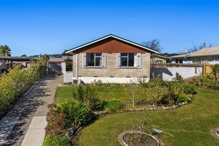 Photo of property in 32 Farnworth Crescent, Whakatane, 3120