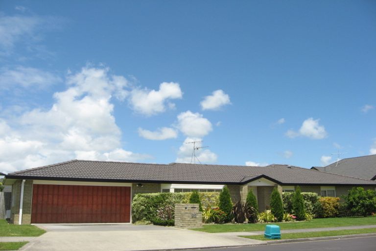 Photo of property in 93 Longford Park Drive, Takanini, 2112