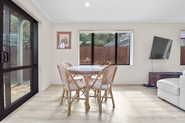 Photo of property in 21 Maylee Crescent, Gulf Harbour, Whangaparaoa, 0930