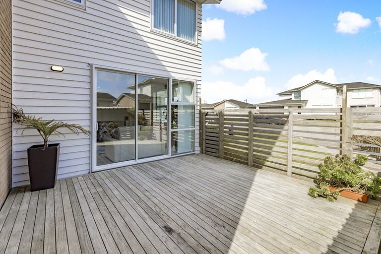Photo of property in 67 Sapwood Crescent, Takanini, 2110
