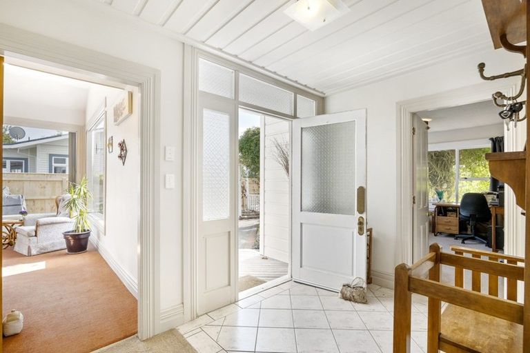 Photo of property in 26 Regan Street, Stratford, 4332