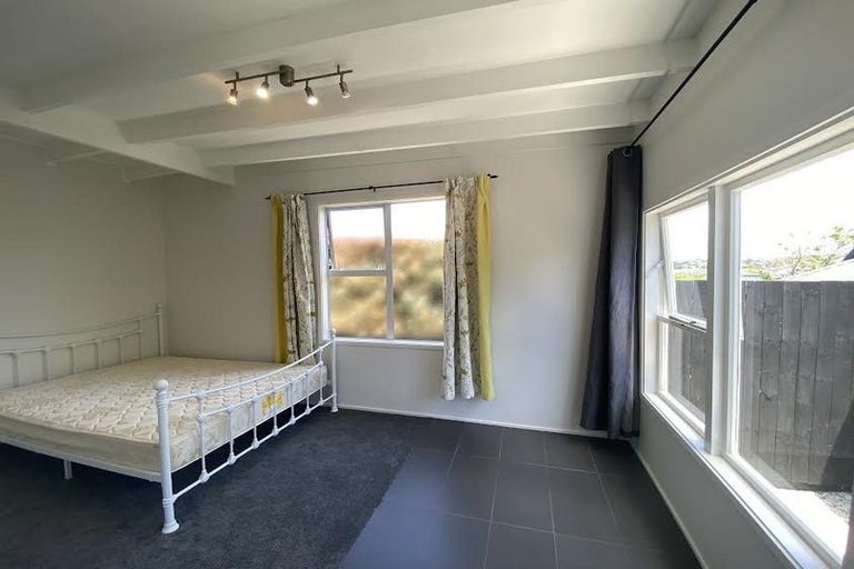 Photo of property in 9 Bond Crescent, Forrest Hill, Auckland, 0620