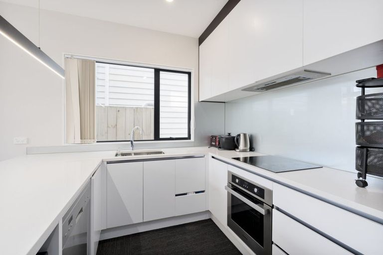 Photo of property in 54c Chilcott Road, Henderson, Auckland, 0612
