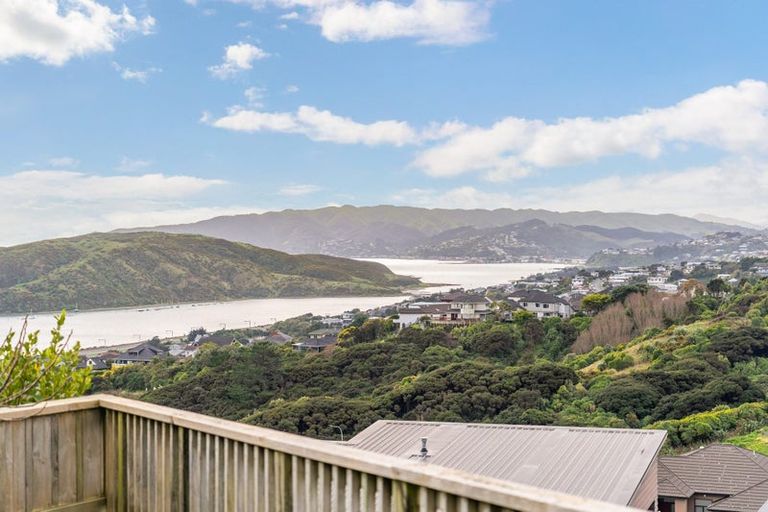 Photo of property in 18 Milford Street, Aotea, Porirua, 5024