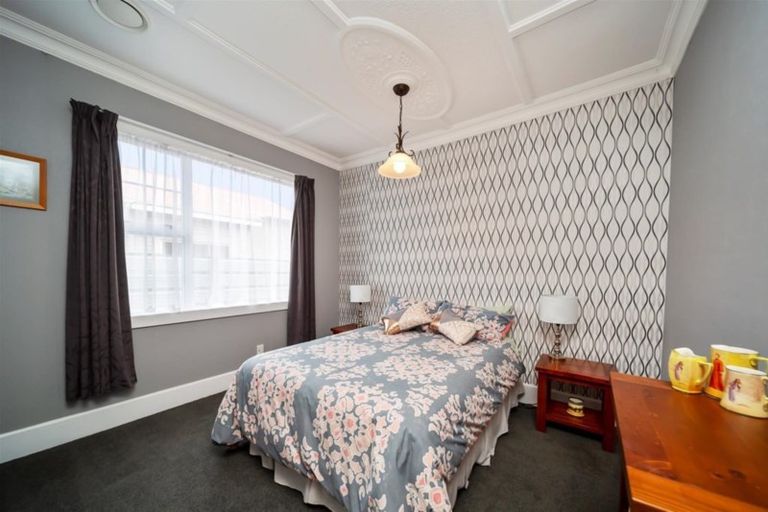 Photo of property in 12 Vogel Street, Hawera, 4610