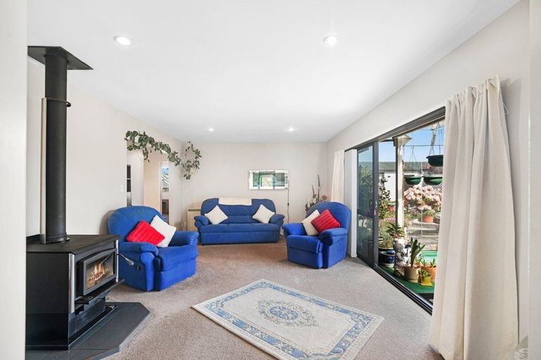 Photo of property in 92 Roydon Drive, Templeton, Christchurch, 8042