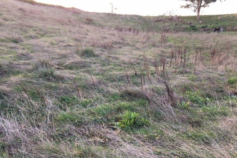 Photo of property in 42 Knorp Street, Halcombe, Feilding, 4779