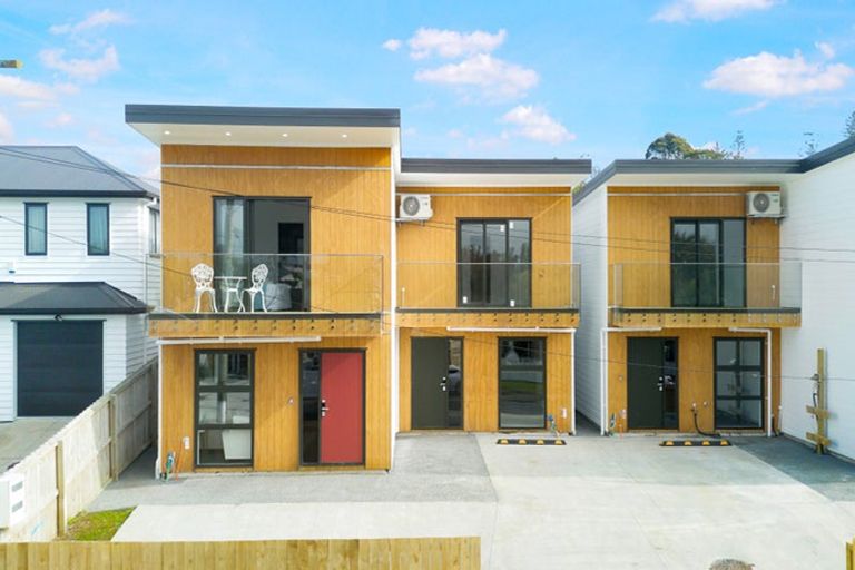 Photo of property in 13a Sarona Avenue, Glen Eden, Auckland, 0602