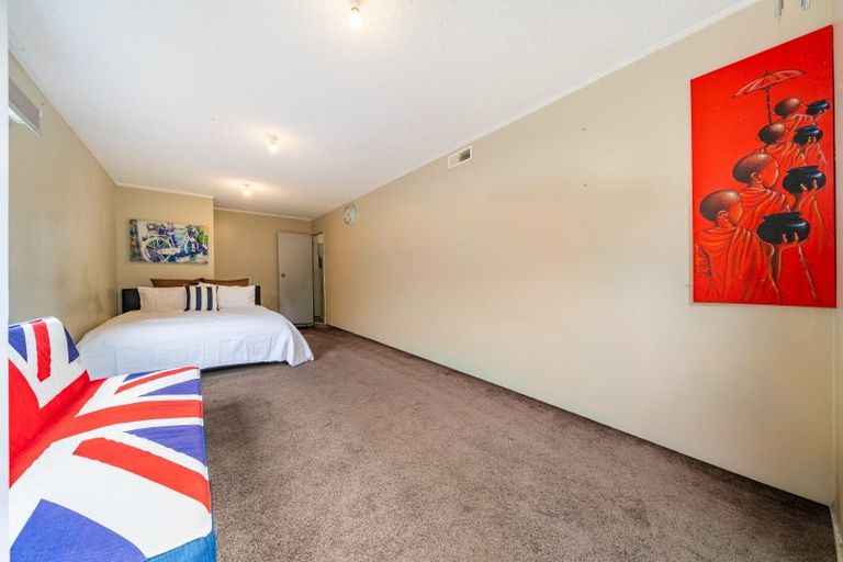 Photo of property in 14 Westhaven Drive, Tawa, Wellington, 5028