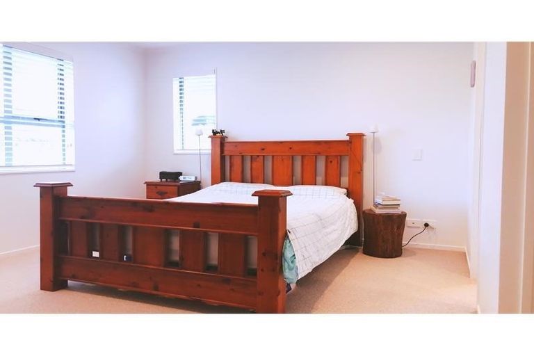 Photo of property in 68 Mackay Drive, Greenhithe, Auckland, 0632