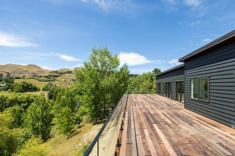 Photo of property in 131 Te Mata Peak Road, Havelock North, 4130