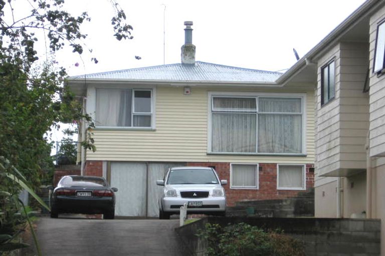 Photo of property in 7 Crystal Avenue, Glendene, Auckland, 0602