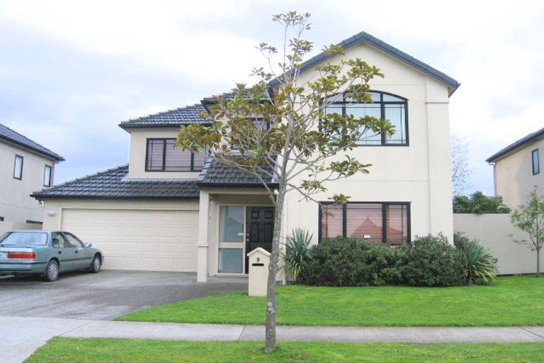 Photo of property in 9 Rialto Court, East Tamaki Heights, Auckland, 2016