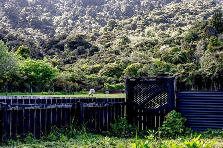 Photo of property in 73 Richmond Street, Cobden, Greymouth, 7802