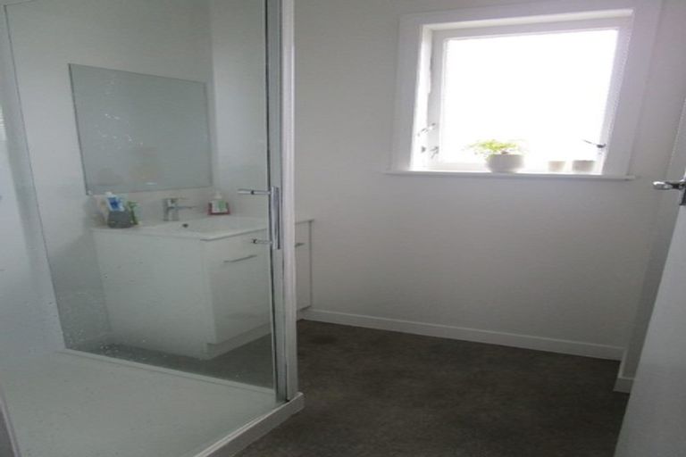 Photo of property in 28 King Edward Avenue, Papakura, 2110