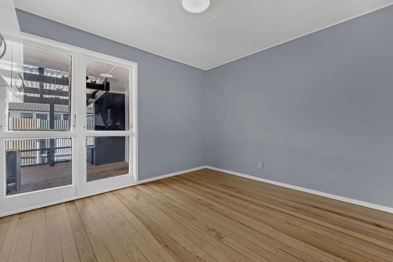 Photo of property in 9 Rata Street, Waiuku, 2123