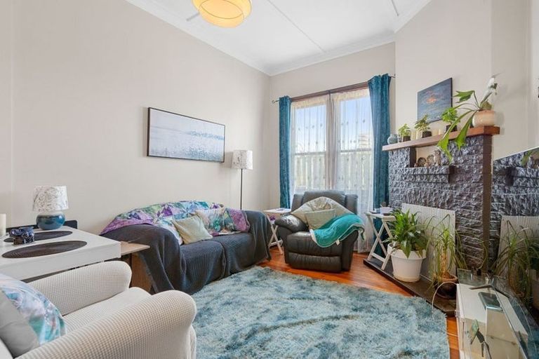 Photo of property in 21 Albert Street, Masterton, 5810