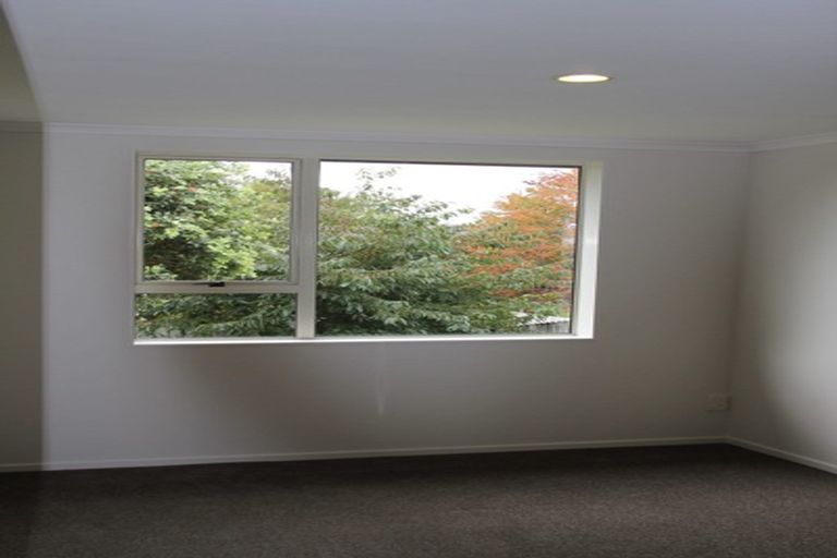 Photo of property in 28 Les Marston Place, Pukekohe, 2120