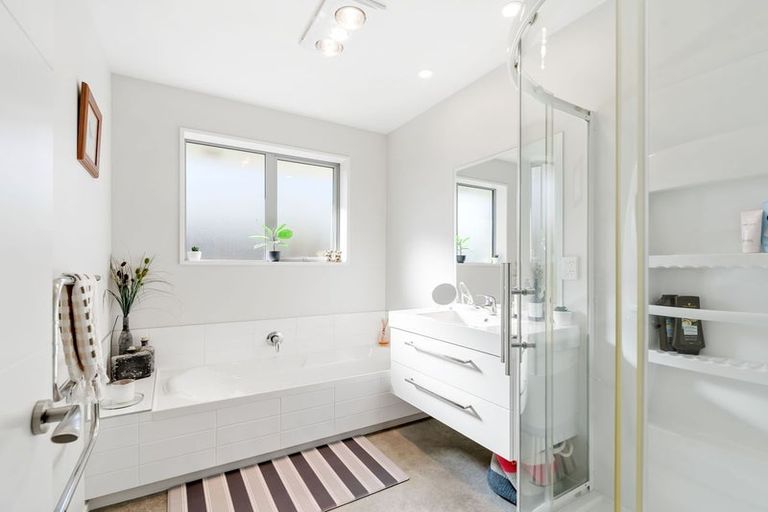 Photo of property in 16 Cassini Place, Leeston, 7632
