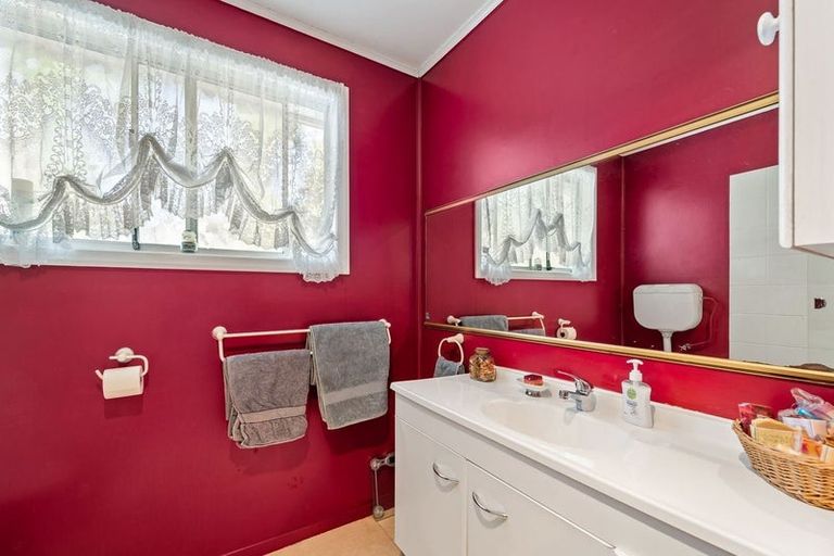 Photo of property in 411 Don Buck Road, Massey, Auckland, 0614