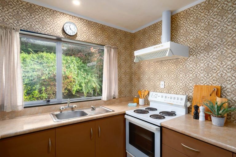 Photo of property in 179 Broderick Road, Johnsonville, Wellington, 6037