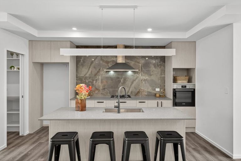 Photo of property in 18 Benrogan Drive, Halswell, Christchurch, 8025