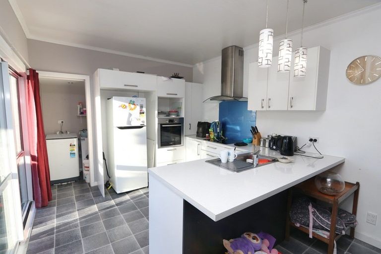 Photo of property in 129 Mcmurdo Street, Tinwald, Ashburton, 7700